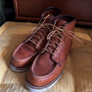 Women’s Red Wing 6in Classic Moc Leather Boots Size 8 Color Oro